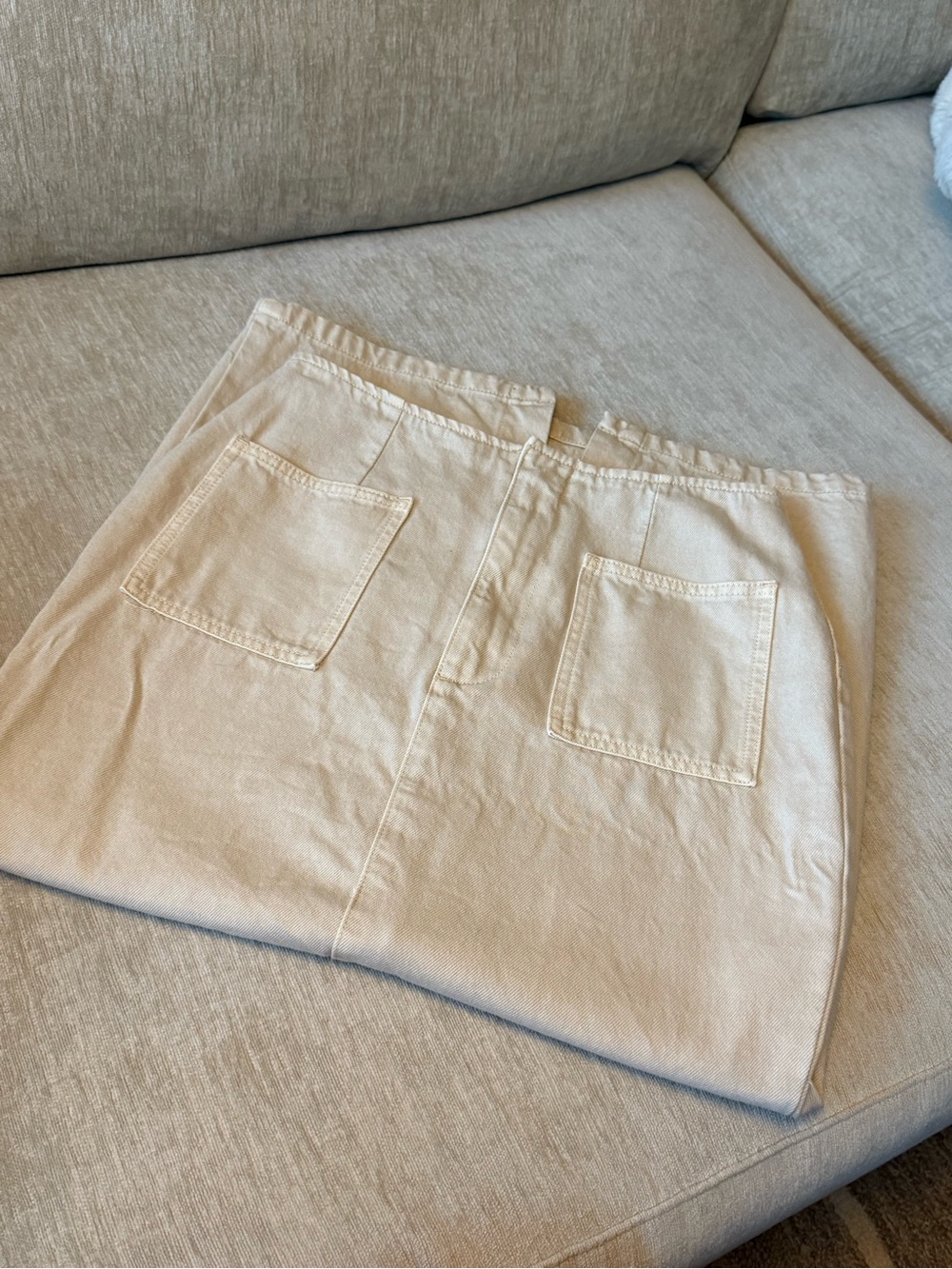 Meshki Fallon Denim Midi Skirt in Stone Wash